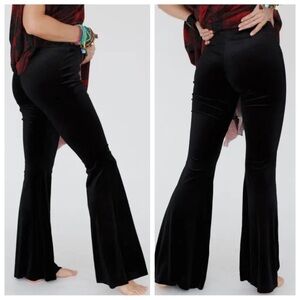 THREE BIRDS NEST Black Flared Velvet Pants